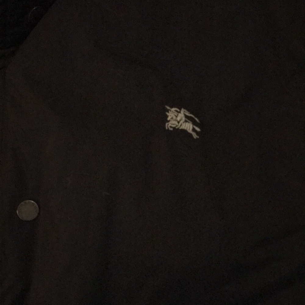 ⚡️✨Burberry Medium Black Check Reversible Puffer Vest✨⚡️ - Picture 3 of 8